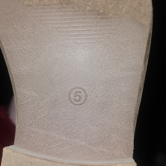 Emu Australia boots Size 5 - Lamb Leather in Bone color - Good condition - Picture 7 of 7